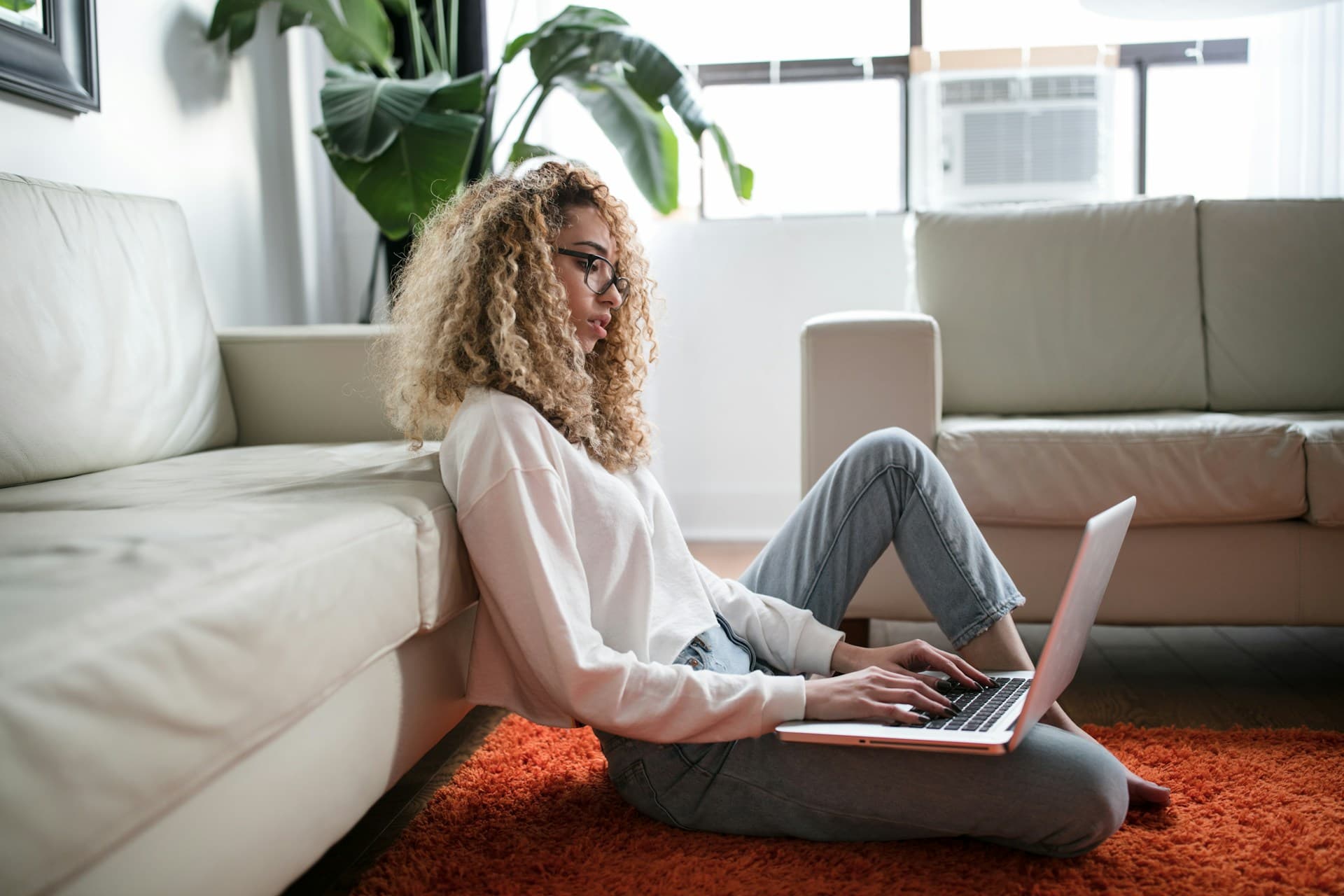 SocialStay Solution